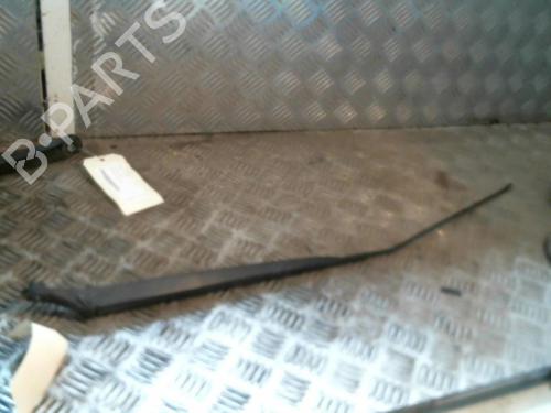 Used Front windshield wiper arm RENAULT CLIO III (BR0/1, CR0/1) 1.5 dCi (BR0H, CR0H, CR1S, BR1S) (106 hp) 20992915