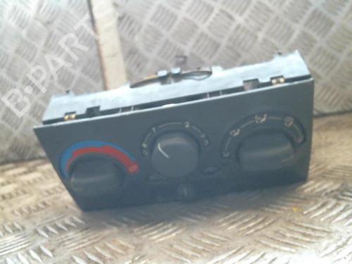 Used Climate control FIAT PUNTO (176_) 55 1.1 (54 hp) 22043036