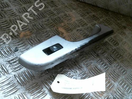Used Right front window switch CHEVROLET AVEO / KALOS Hatchback (T200) 1.4 16V (94 hp) 20993972