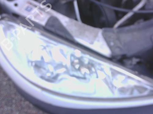 Used Right headlight PEUGEOT 206 Hatchback (2A/C) 1.4 i (75 hp) 30480102