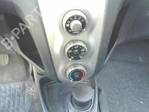 Used Climate control TOYOTA YARIS (_P9_) 1.0 VVT-i (KSP90_, KSP90R) (69 hp) 26930292