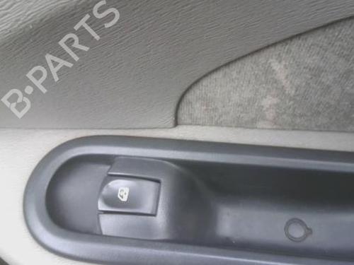 Used Right front window switch RENAULT TWINGO II (CN0_) 1.5 dCi (CN0E) (64 hp) 32525020