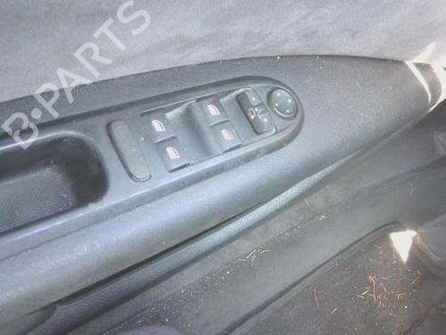 Used Switch Switch PEUGEOT 407 (6D_) 2.0 HDi 135 (6DRHRH, 6DRHRE, 6DRHRG, 6DRHRJ) (136 hp) 36143511 36143511