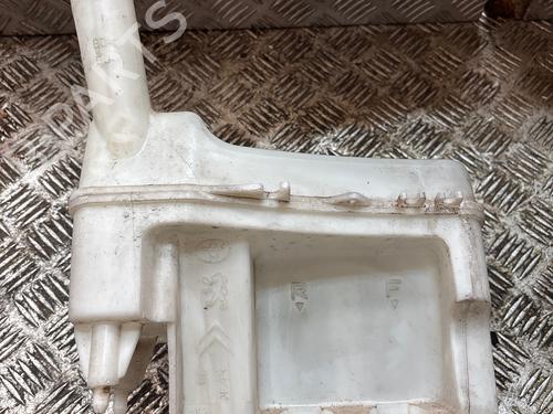 windscreen-washer-tank-citroen-c1-pm_-pn_-2005-2006-2007-2008-2009-2010-2011-2012-2013-2014-34167663 main image