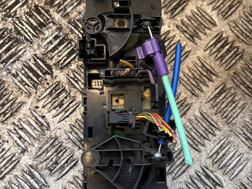 Used Climate control Climate control 37470298 37470298