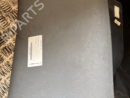 Used Glove box Glove box 36846110 36846110