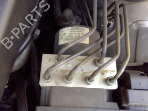 Used ABS pump MERCEDES-BENZ C-CLASS Coupe (CL203) C 220 CDI (203.708) (150 hp) 26210694