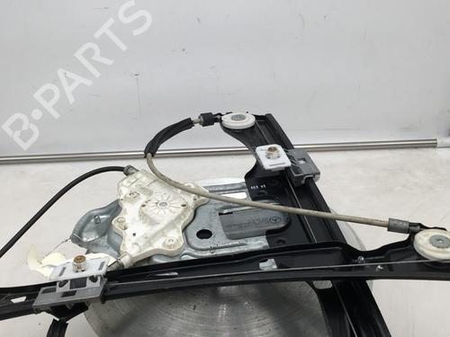 front-right-window-mechanism-mercedes-benz-c-class-w203-2000-2001-2002-2003-2004-2005-2006-2007-28382473 main image