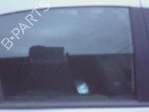 Vetro posteriore destro RENAULT LAGUNA II (BG0/1_) 1.9 dCi (BG1A, BG1W, BG0G) (110 hp) 30941867