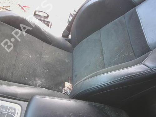 Asiento delantero derecho JEEP GRAND CHEROKEE IV (WK, WK2) 3.0 CRD V6 4x4 (241 hp) 31613861