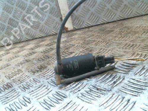 Used Washer pump FORD FIESTA V (JH_, JD_) 1.3 (69 hp) 30712381