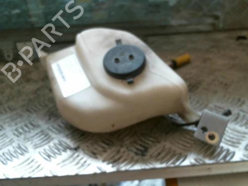 Used Windscreen washer tank PEUGEOT 205 II (20A/C) 1.7 Diesel (60 hp) 22039316