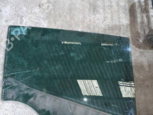 rear-right-door-window-renault-clio-iv-bh_-2012-2013-2014-2015-2016-2017-2018-2019-2020-2021-24987185 main image