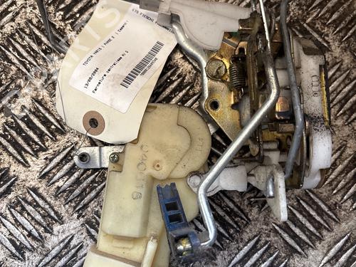Used Electronic module Electronic module TOYOTA YARIS (_P1_) 1.0 (SCP10_, SCP10R) (65 hp) 36098799 36098799