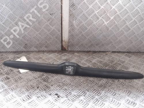 Used Tailgate trim Tailgate trim PEUGEOT 206 Hatchback (2A/C) 1.1 i (60 hp) 28382432 28382432
