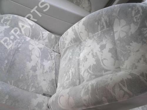 Used Right front seat RENAULT TWINGO II (CN0_) 1.5 dCi (CN0E) (64 hp) 32525016