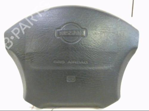 Used Driver airbag NISSAN PRIMERA Hatchback (P11) 2.0 TD (90 hp) 22041070