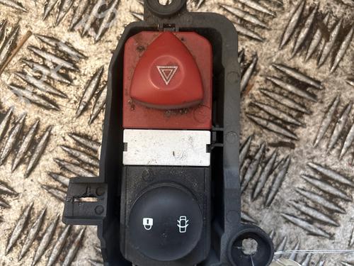 Warning switch RENAULT SCÉNIC II (JM0/1_) | BP37650455I22 - Image 3
