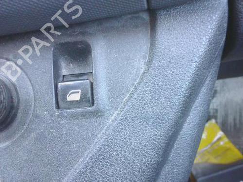 Used Right front window switch Right front window switch PEUGEOT PARTNER Box Body/MPV 1.6 HDi (75 hp) 33743024 33743024