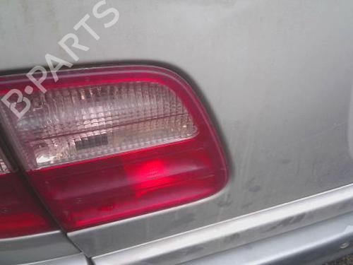 Venstre baglygte bagklap MERCEDES-BENZ E-CLASS T-Model (S210) E 240 T (210.262) (170 hp) 28580788