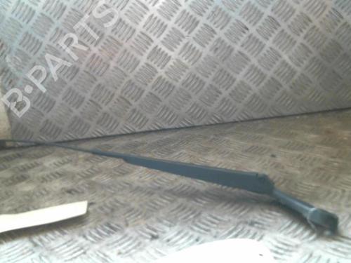 Used Front windshield wiper arm VW GOLF IV (1J1) 1.6 (100 hp) 20997981