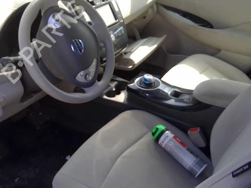 NISSAN LEAF (ZE0)  Electric  1981995