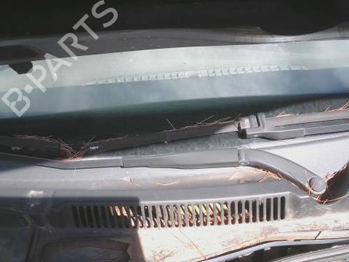 Used Front windshield wiper arm VW GOLF IV (1J1) 1.9 TDI (90 hp) 28422531