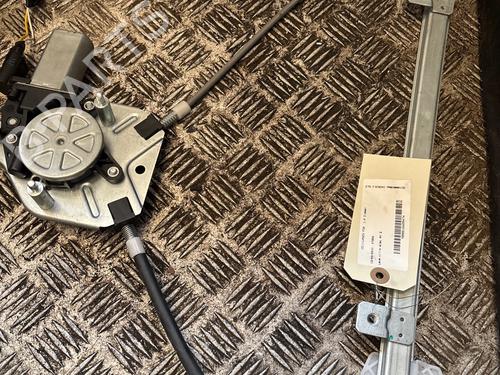 Used Front left window mechanism Front left window mechanism VW FOX Hatchback (5Z1, 5Z3, 5Z4) 1.4 TDI (70 hp) 36763637 36763637