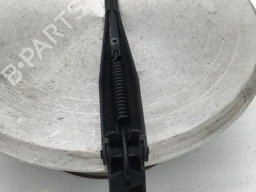 Used Front windshield wiper arm OPEL ASTRA H (A04) 1.3 CDTI (L48) (90 hp) 31363083