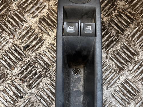Switch RENAULT TWINGO III (BCM_, BCA_) | BP37004947I30 - Image 3