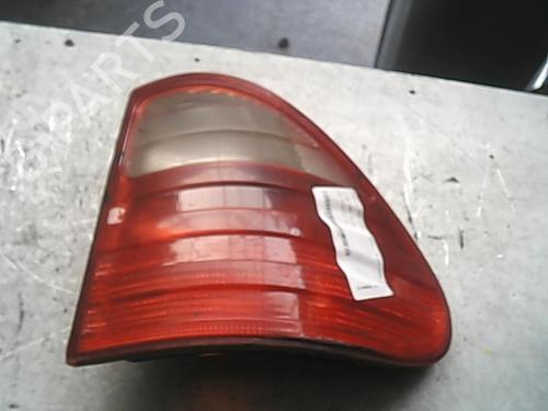 Used Right taillight MERCEDES-BENZ E-CLASS T-Model (S210) E 220 T CDI (210.206) (125 hp) 21000185