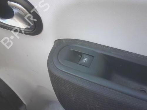 Used Right front window switch RENAULT TWINGO III (BCM_, BCA_) 0.9 TCe 90 (BCM9, BCM2) (90 hp) 28622492