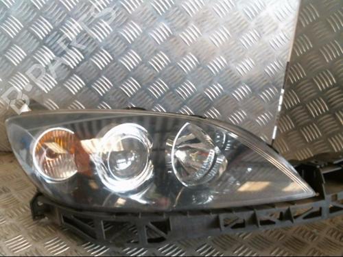 Used Right headlight MAZDA 3 (BK) 1.6 DI Turbo (109 hp) 21000558