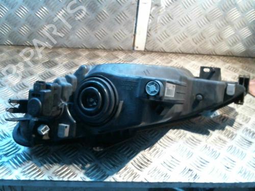 Right headlight PEUGEOT 206 Hatchback (2A/C) 1.1 i | BP20992570C29 