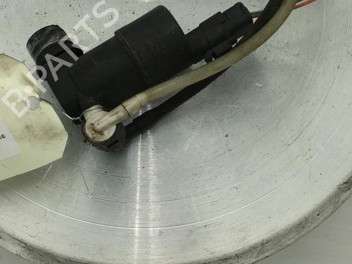 Used Washer pump RENAULT SCÉNIC II (JM0/1_) 2.0 (JM05, JM0U, JM1N, JM1U, JM2V) (135 hp) 30650672