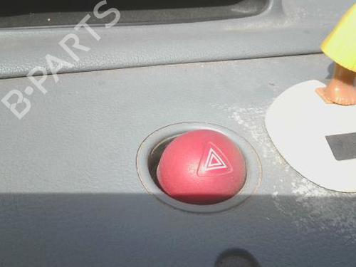 Comutador / Botão 4 piscas Comutador / Botão 4 piscas RENAULT TWINGO I (C06_) [1993-2012] 36475296 36475296