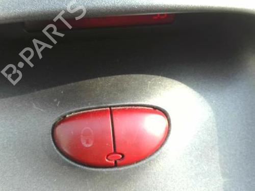 Used Warning switch PEUGEOT 206 Hatchback (2A/C) 1.4 i (75 hp) 27172439