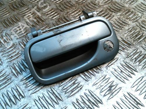 Używane Klamka zewnętrzna drzwi przednich lewych OPEL VECTRA B (J96) 2.2 DTI 16V (F19) (125 hp) 22040852