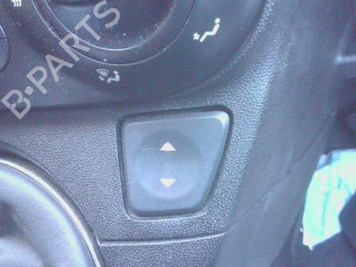 right-front-window-switch-fiat-500-312_-2007-33858908 main image