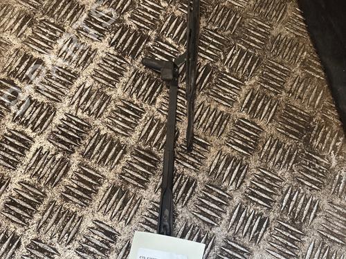 Used Rear windshield wiper arm Rear windshield wiper arm 36415900 36415900