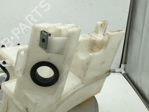 Used Windscreen washer tank FORD FOCUS IV (HN) 1.5 EcoBlue (120 hp) 30938201