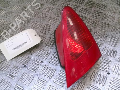 Used Right tailgate light Right tailgate light ALFA ROMEO 147 (937_) 1.6 16V T.SPARK (937.AXA1A, 937.AXB1A, 937.BXB1A) (120 hp) 27899141 27899141