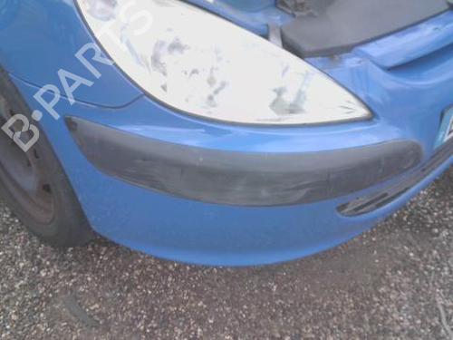 Used Front bumper PEUGEOT 307 (3A/C) 2.0 HDi 110 (107 hp) 30816622
