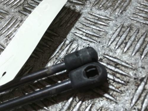 tailgate-lift-support-honda-civic-vii-hatchback-eu-ep-ev-2000-2001-2002-2003-2004-2005-2006-24402990 main image