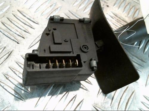 Used Steering column stalk Steering column stalk PEUGEOT 405 I (15B) 1.9 Diesel (69 hp) 22070933 22070933