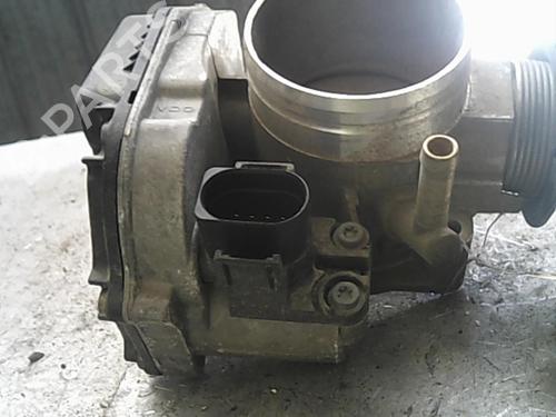 Used Throttle body Throttle body VW GOLF IV Cabriolet (1E7) 1.6 (100 hp) 22038247 22038247