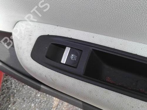 right-rear-window-switch-renault-clio-v-b7_-2019-27150274 main image