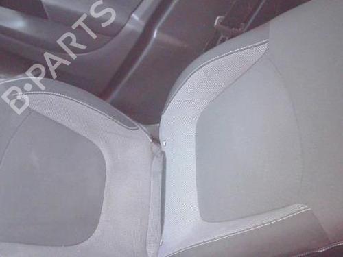 Sæde højre fortil RENAULT CAPTUR I (J5_, H5_) 1.5 dCi 90 (J5N4, J5M5, J5MW, J5M6, J5AL, J5AJ) (90 hp) 30181543