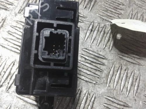 Used Switch Switch RENAULT LAGUNA III Grandtour (KT0/1) 2.0 dCi (KT07, KT0J, KT14, KT1A, KT1S) (131 hp) 27655252 27655252