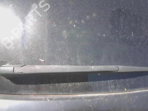 Used Rear windshield wiper arm Rear windshield wiper arm PEUGEOT 4008 1.8 HDi AWC (150 hp) 35900514 35900514